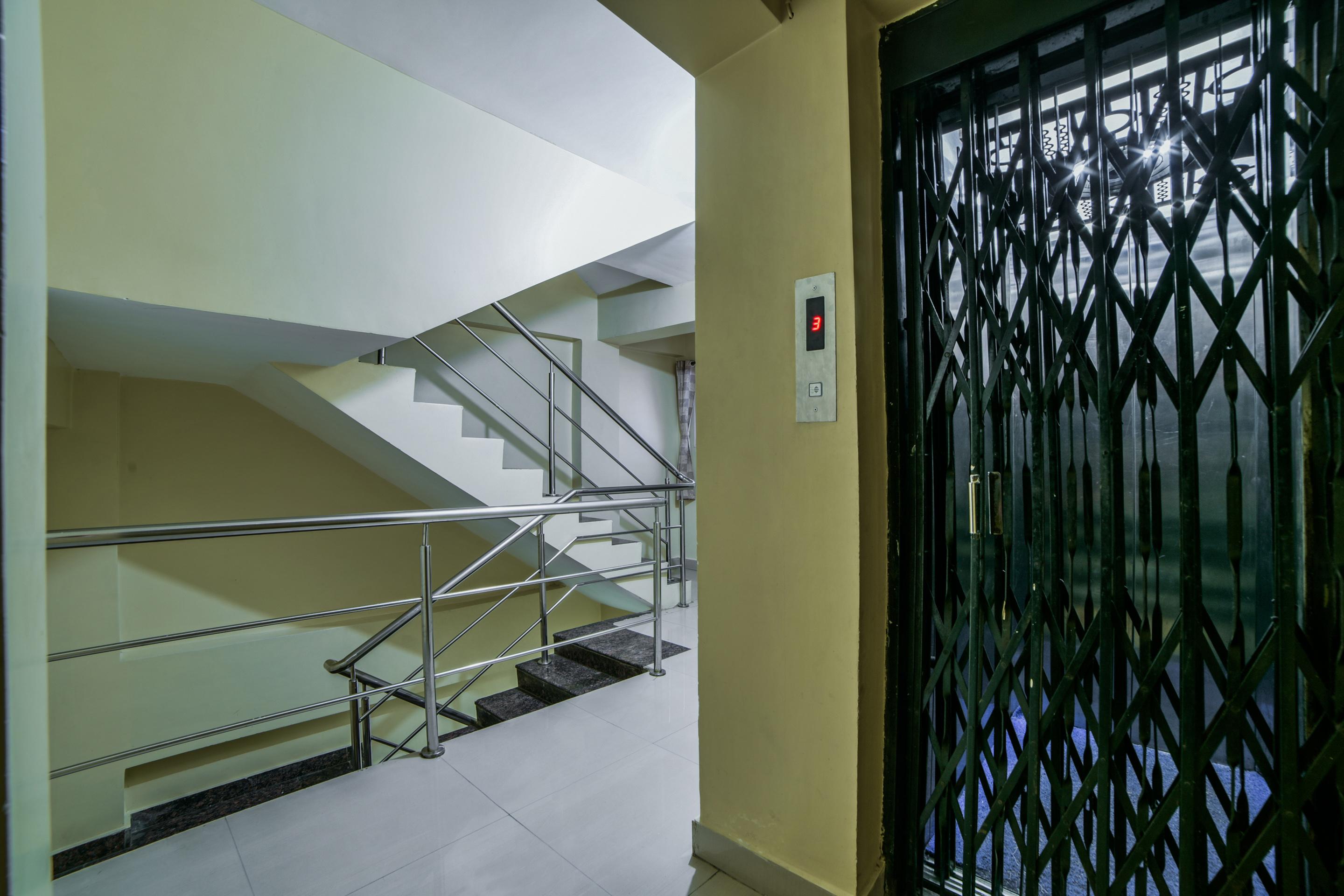 Oyo 2840 Kanha Grand Hyderabad Exterior photo